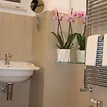 לינה וארוחת בוקר Palazzo Rochira קסטלנטה