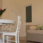 לינה וארוחת בוקר Palazzo Rochira קסטלנטה