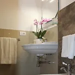 Palazzo Rochira Bed & Breakfast 3*